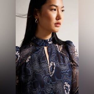 Ted Baker London BERNOT Blouse